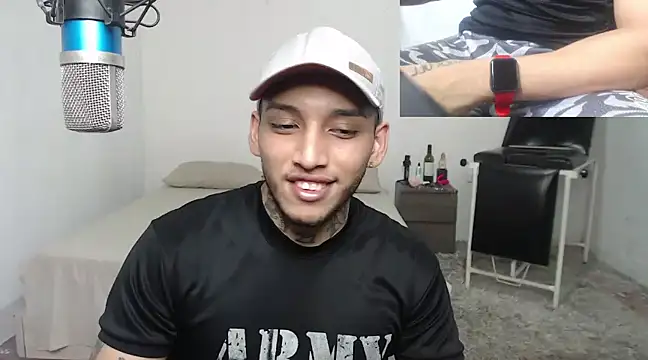 Snapshot of David_Adams2003 chatting on 11, 3, 2025 David Adams2003 online show from 11, 3, 2025