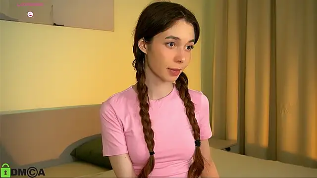 Snapshot of LittleOriana chatting on 30, 1, 2025 LittleOriana online show from 30, 1, 2025