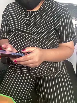 Snapshot of tanvihot2 chatting on 21, 4, 2026 tanvihot2 online show from 21, 4, 2026