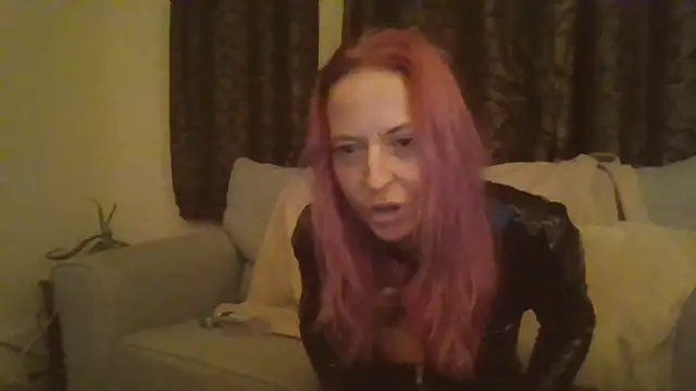 Snapshot of DDnaughty chatting on 17, 9, 2025 DDnaughty online show from 17, 9, 2025