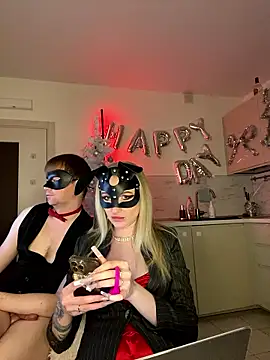 Snapshot of SOFYandMIKE chatting on 12, 1, 2026 SOFYandMIKE online show from 12, 1, 2026