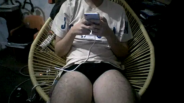 Snapshot of topboy2800 chatting on 2, 1, 2025 topboy2800 online show from 2, 1, 2025