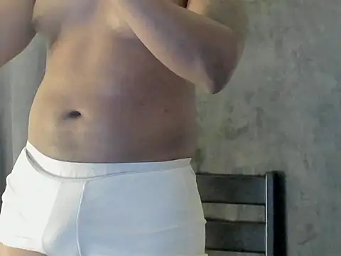 Snapshot of benjamincol chatting on 3, 2, 2026 benjamincol online show from 3, 2, 2026