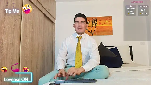 Snapshot of Andrewstelle_coleman chatting on 23, 11, 2025 Andrewstelle coleman online show from 23, 11, 2025