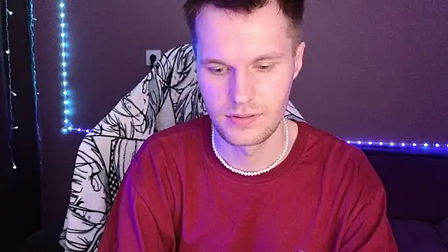 Leonnextdoor online show from 28, 12, 2024