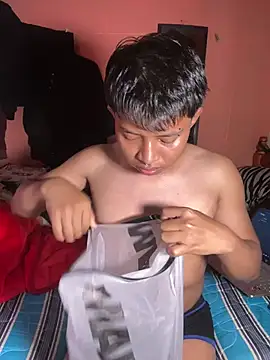 Snapshot of Im_darvin19 chatting on 23, 2, 2025 Im darvin19 online show from 23, 2, 2025