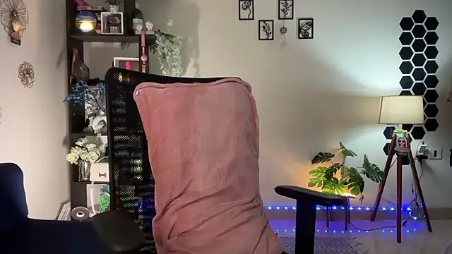 roseofvenom online show from 1, 12, 2025