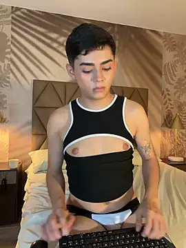 Maxi little online show from 11, 6, 2026