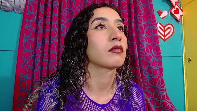 Snapshot of valerie_mase chatting on 17, 11, 2025 valerie mase online show from 17, 11, 2025