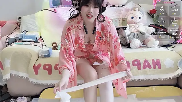 Snapshot of Alien1227 chatting on 19, 10, 2025 Alien1227 online show from 19, 10, 2025