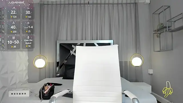 Snapshot of MAGIC_SCARLET chatting on 6, 3, 2025 MAGIC SCARLET online show from 6, 3, 2025