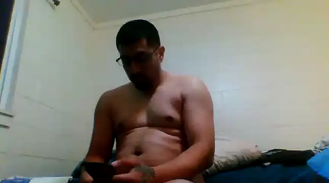 Snapshot of k1oudE chatting on 27, 2, 2025 k1oudE online show from 27, 2, 2025