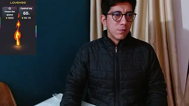 Snapshot of Noah-cock chatting on 16, 11, 2025 Noah-cock online show from 16, 11, 2025