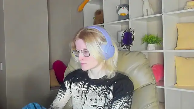 Snapshot of ElizabethHarpper chatting on 2, 11, 2025 ElizabethHarpper online show from 2, 11, 2025