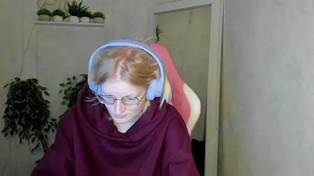 Snapshot of ElizabethHarpper chatting on 29, 11, 2025 ElizabethHarpper online show from 29, 11, 2025