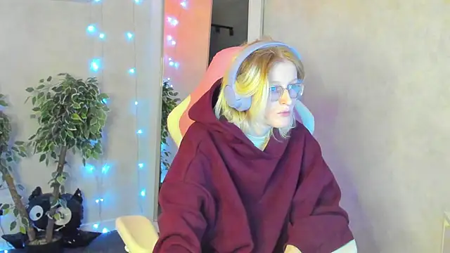 Snapshot of ElizabethHarpper chatting on 1, 12, 2025 ElizabethHarpper online show from 1, 12, 2025