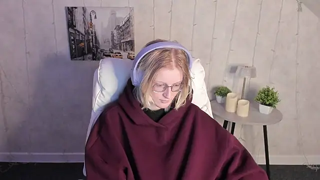 Snapshot of ElizabethHarpper chatting on 3, 12, 2025 ElizabethHarpper online show from 3, 12, 2025