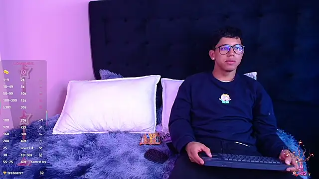 Snapshot of RyanPricee chatting on 29, 11, 2025 RyanPricee online show from 29, 11, 2025