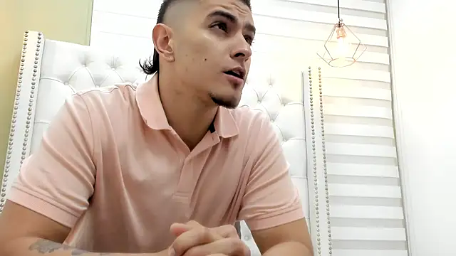 Snapshot of DAVID_VICTORIAA chatting on 19, 9, 2025 DAVID VICTORIAA online show from 19, 9, 2025