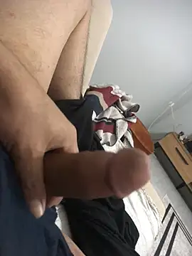 Snapshot of powerTurk chatting on 1, 1, 2025 powerTurk online show from 1, 1, 2025