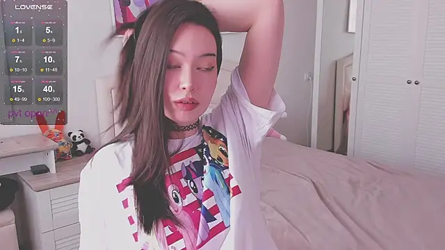 kittenrisha online show from 13, 2, 2026