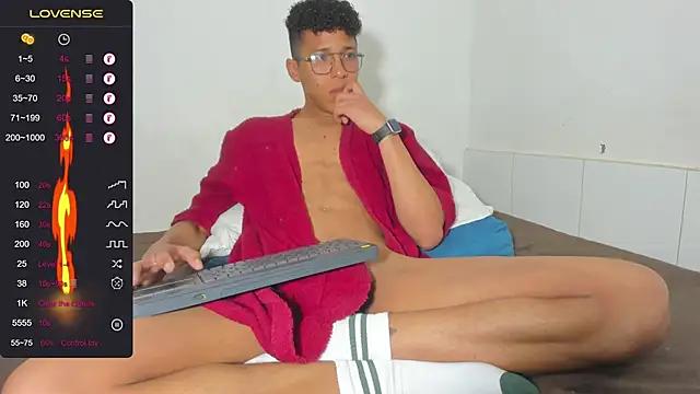 Snapshot of iam_corbin chatting on 6, 1, 2025 iam corbin online show from 6, 1, 2025