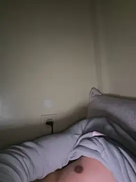 Snapshot of KlachDZ chatting on 5, 1, 2025 KlachDZ online show from 5, 1, 2025