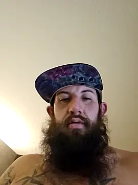 Snapshot of StruggleSnuggles chatting on 18, 12, 2025 StruggleSnuggles online show from 18, 12, 2025