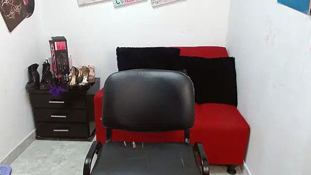 Snapshot of brittanysexhot chatting on 4, 3, 2025 brittanysexhot online show from 4, 3, 2025
