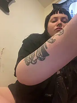 Snapshot of Gothicsiren chatting on 24, 2, 2025 Gothicsiren online show from 24, 2, 2025