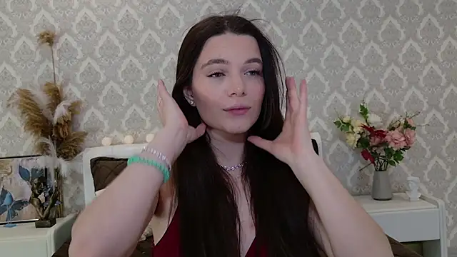 Nellie Medina online show from 10, 2, 2025