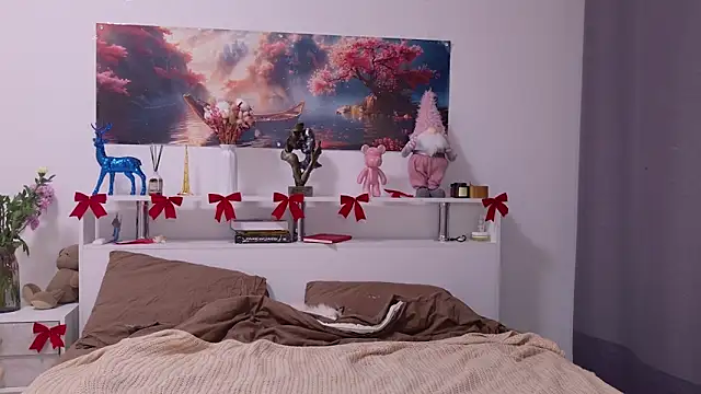 Nellie Medina online show from 14, 12, 2025