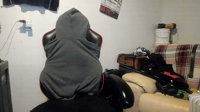 Snapshot of JamesMichael88 chatting on 4, 3, 2025 JamesMichael88 online show from 4, 3, 2025