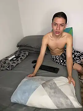 Young latin master777 online show from 15, 1, 2025