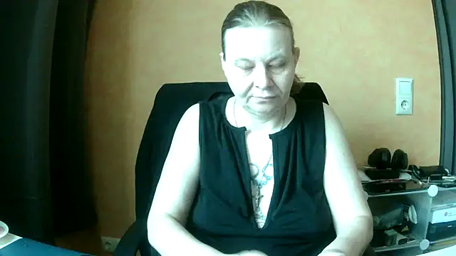 Snapshot of Sweet_Phoenix chatting on 14, 1, 2025 Sweet Phoenix online show from 14, 1, 2025