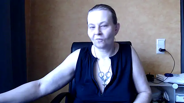 Snapshot of Sweet_Phoenix chatting on 22, 1, 2025 Sweet Phoenix online show from 22, 1, 2025