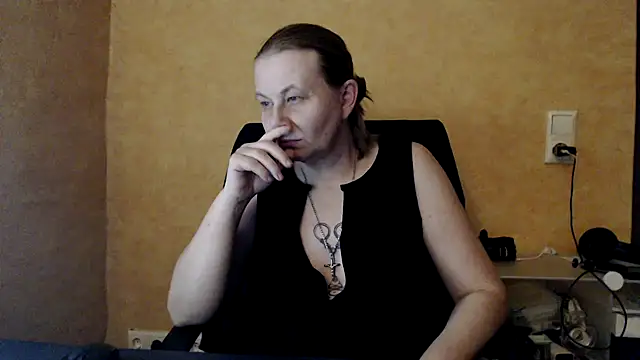 Snapshot of Sweet_Phoenix chatting on 28, 1, 2025 Sweet Phoenix online show from 28, 1, 2025