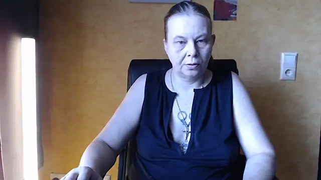 Snapshot of Sweet_Phoenix chatting on 23, 9, 2025 Sweet Phoenix online show from 23, 9, 2025