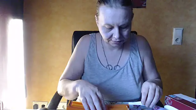 Snapshot of Sweet_Phoenix chatting on 24, 9, 2025 Sweet Phoenix online show from 24, 9, 2025