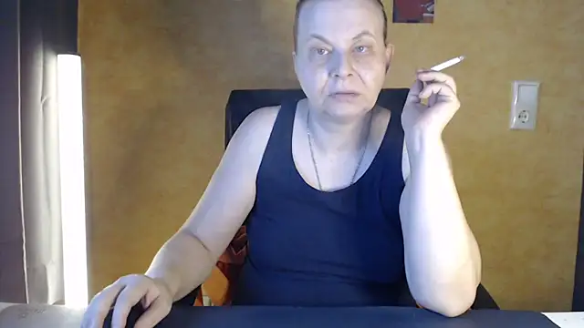 Snapshot of Sweet_Phoenix chatting on 1, 10, 2025 Sweet Phoenix online show from 1, 10, 2025