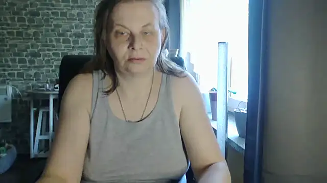Snapshot of Sweet_Phoenix chatting on 11, 10, 2025 Sweet Phoenix online show from 11, 10, 2025