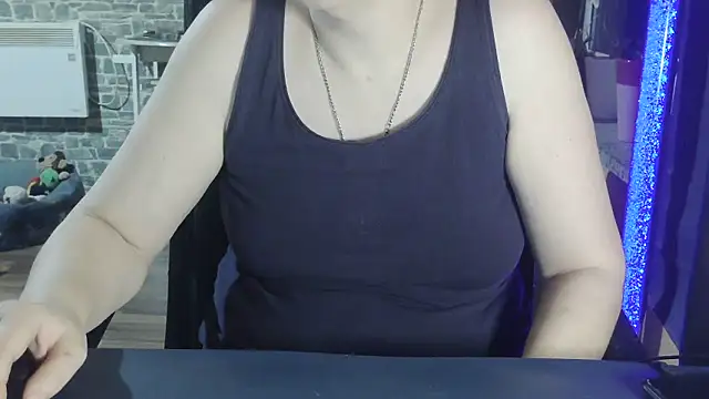 Snapshot of Sweet_Phoenix chatting on 12, 10, 2025 Sweet Phoenix online show from 12, 10, 2025
