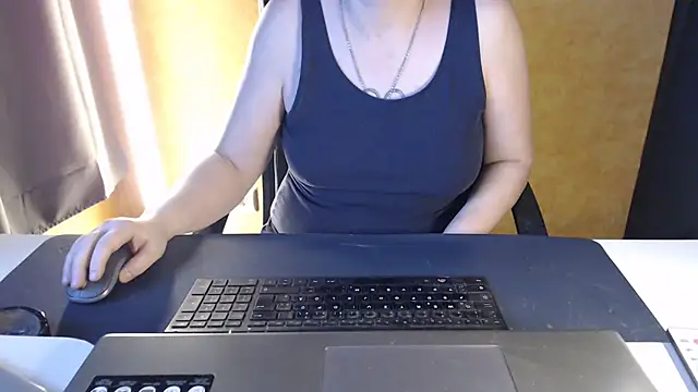 Sweet Phoenix online show from 18, 2, 2026