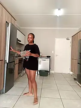 Thando04 online show from 7, 2, 2025