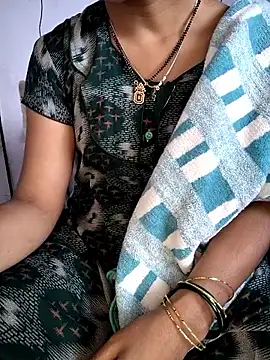 lovelygirl4567 online show from 10, 1, 2026