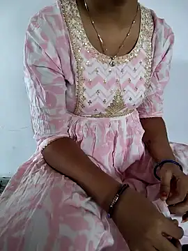 Snapshot of lovelygirl4567 chatting on 28, 4, 2026 lovelygirl4567 online show from 28, 4, 2026