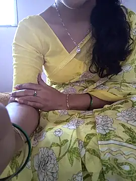 Snapshot of lovelygirl4567 chatting on 6, 5, 2026 lovelygirl4567 online show from 6, 5, 2026