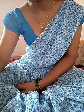 Snapshot of lovelygirl4567 chatting on 18, 5, 2026 lovelygirl4567 online show from 18, 5, 2026