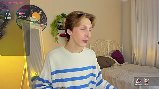 Snapshot of Adrian_Di chatting on 2, 1, 2025 Adrian Di online show from 2, 1, 2025