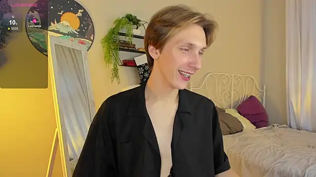 Snapshot of Adrian_Di chatting on 2, 1, 2025 Adrian Di online show from 2, 1, 2025